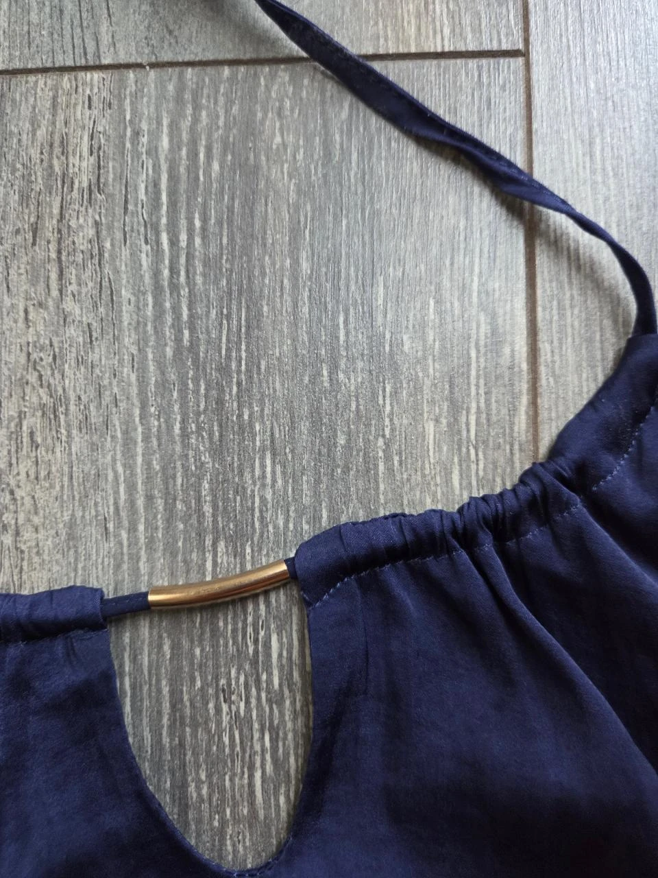 Top corto con espalda descubierta, fluido, color azul marino, para verano, playa o noche elegante • XS • Nuevo con etiqueta – photo 3